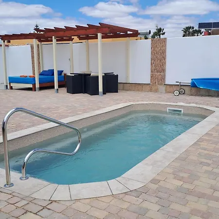 Villa Experience Heated Salty Water Pool *